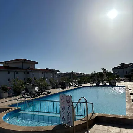 Apartment 2 Bedroom With 2 Balconies And Sea Views