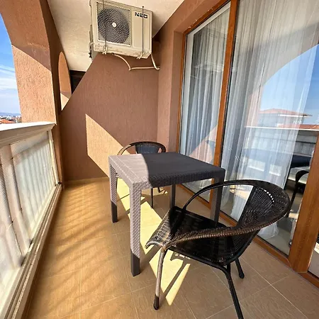 Апартаменты 2 Bedroom With 2 Balconies And Sea Views *