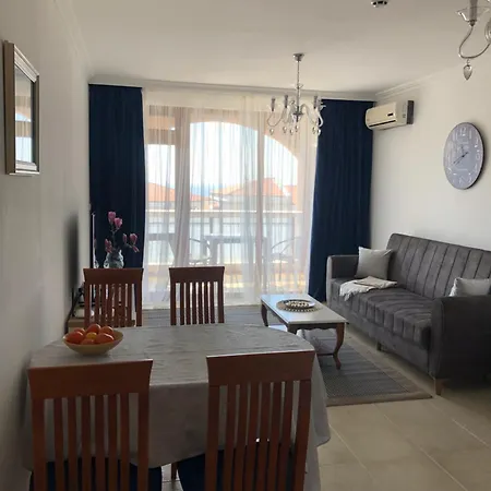 2 Bedroom With 2 Balconies And Sea Views Apartment