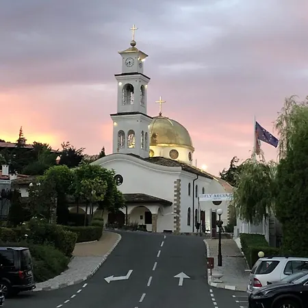 2 Bedroom With 2 Balconies And Sea Views Szveti Vlasz
